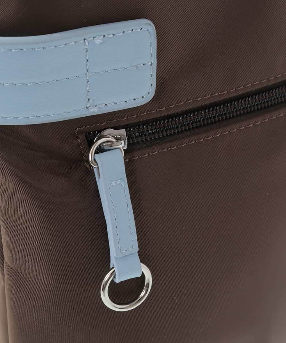 BKRGV90140 MK MICHEL KLEIN BAG(MK ミッシェルクラン バッグ) [撥水/500g以下の軽量]アクセントレザースクエアショルダーバッグ ブラウン×ライトブルー