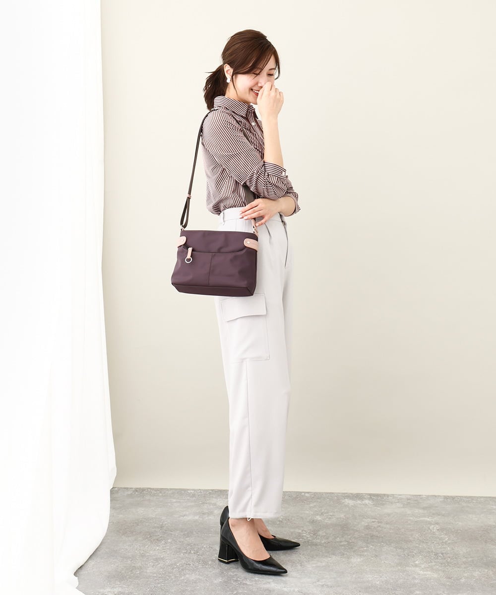 BKRGV91135 MK MICHEL KLEIN BAG(MK ミッシェルクラン バッグ) [撥水/500g以下の軽量]アクセントレザーコンパクトショルダーバッグ ベージュ×ブラック