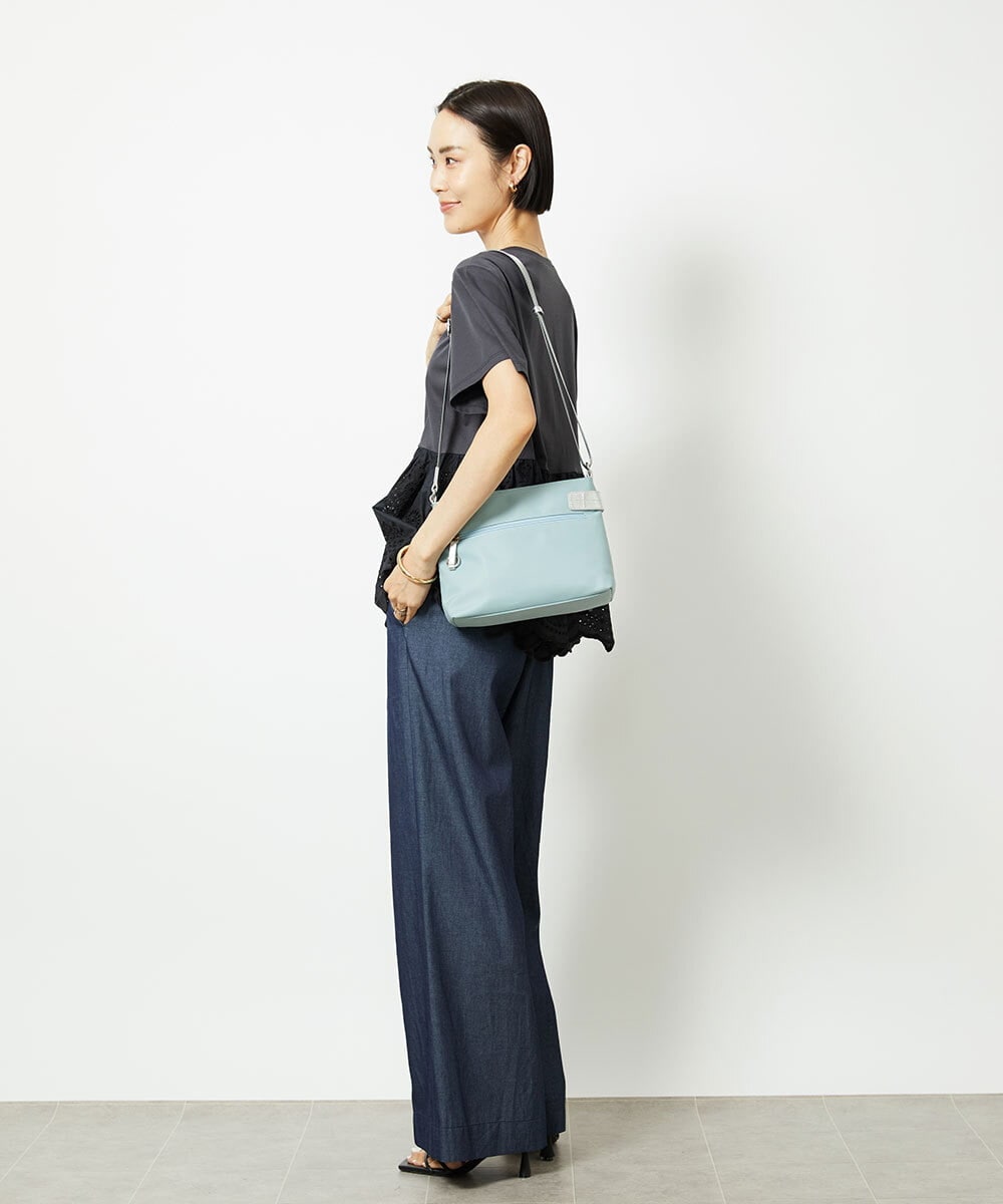 BKRGV91135 MK MICHEL KLEIN BAG(MK ミッシェルクラン バッグ) [撥水/500g以下の軽量]アクセントレザーコンパクトショルダーバッグ ベージュ×ブラック