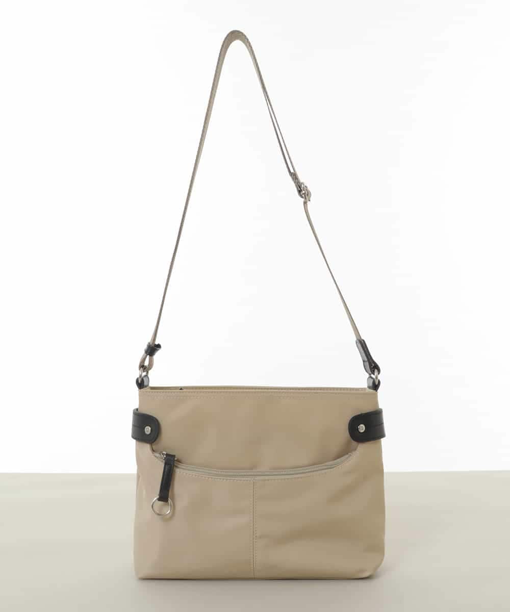 BKRGV91135 MK MICHEL KLEIN BAG(MK ミッシェルクラン バッグ) [撥水/500g以下の軽量]アクセントレザーコンパクトショルダーバッグ ベージュ×ブラック