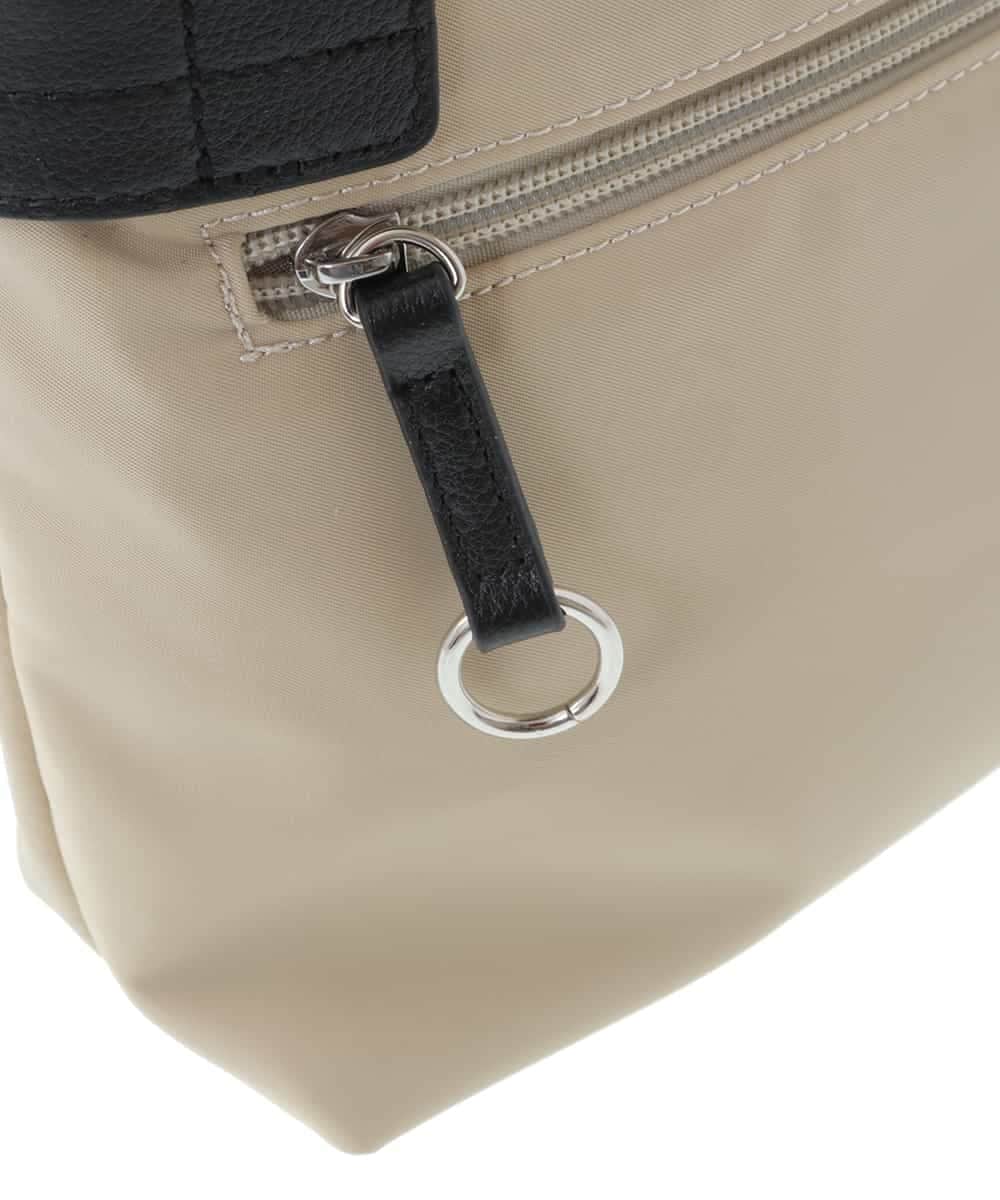 BKRGV91135 MK MICHEL KLEIN BAG(MK ミッシェルクラン バッグ) [撥水/500g以下の軽量]アクセントレザーコンパクトショルダーバッグ ベージュ×ブラック