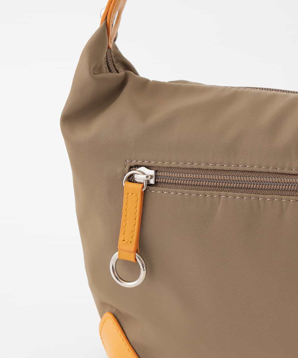 BKRTD81090 MK MICHEL KLEIN BAG(MK ミッシェルクラン バッグ) 【撥水】ナイロンショルダーバッグ マスタードｘカーキ