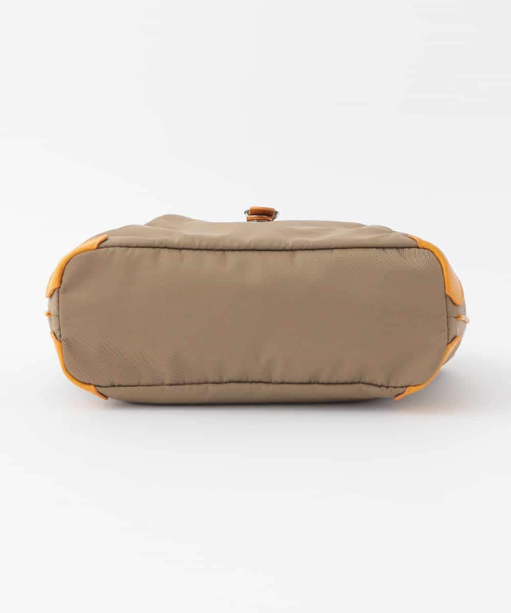 BKRTD81090 MK MICHEL KLEIN BAG(MK ミッシェルクラン バッグ) 【撥水】ナイロンショルダーバッグ マスタードｘカーキ
