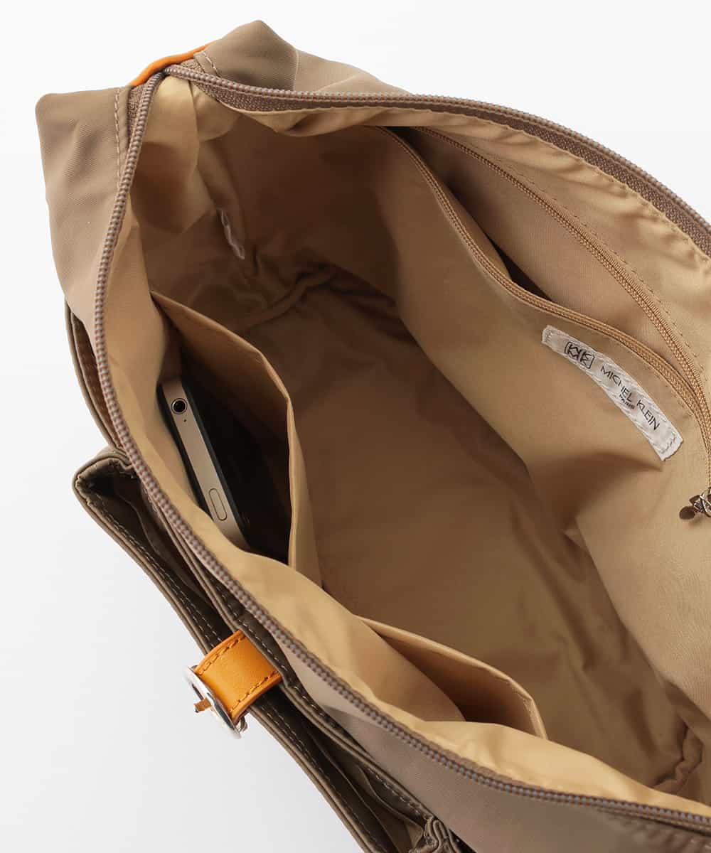 BKRTD81090 MK MICHEL KLEIN BAG(MK ミッシェルクラン バッグ) 【撥水】ナイロンショルダーバッグ マスタードｘカーキ