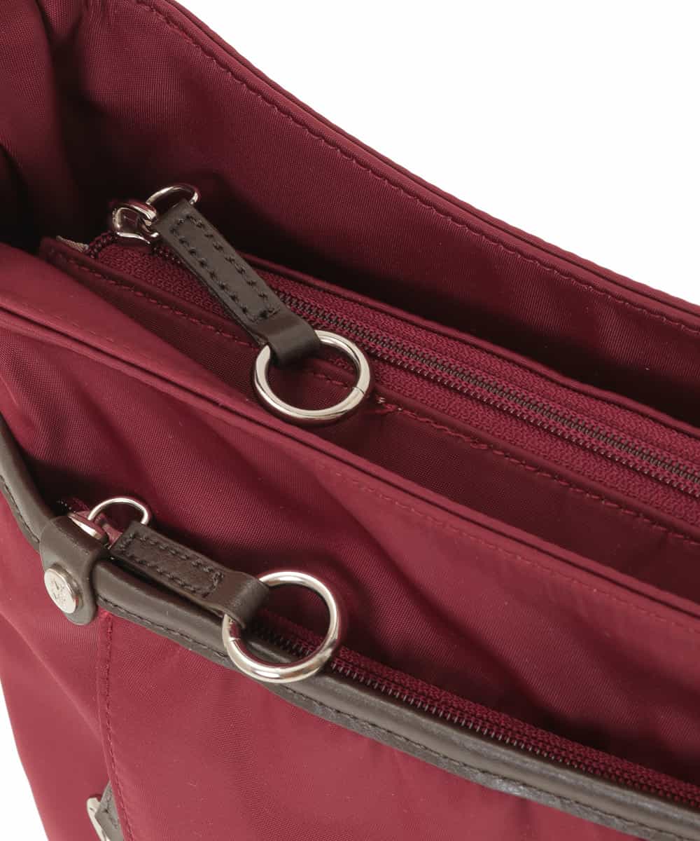 BKRTF94120 MK MICHEL KLEIN BAG(MK ミッシェルクラン バッグ) 【撥水】ナイロンショルダーバッグ レッド