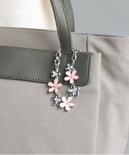 BKSAD05040 MK MICHEL KLEIN BAG フラワーブレスチャーム