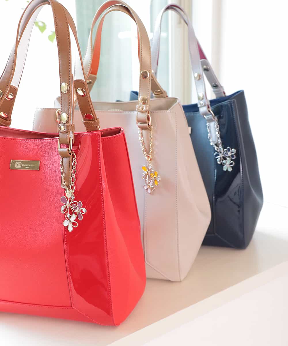 BKSTD01038 MK MICHEL KLEIN BAG(MK ミッシェルクラン バッグ) ラインストーン付きフラワー透かしチャーム パープル