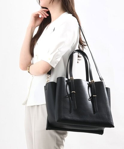 BPBEV22160 MK MICHEL KLEIN BAG 【2WAY】ベルトハンドルスクエアトートバッグ