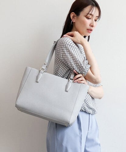BPBGD61160 MK MICHEL KLEIN BAG [2WAY/A4収納可]合成皮革エンボスビジネストート