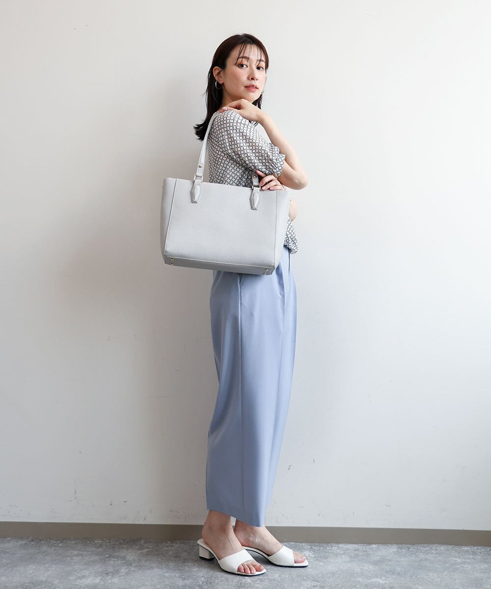 BPBGD61160 MK MICHEL KLEIN BAG(MK ミッシェルクラン バッグ) [2WAY/A4収納可]合成皮革エンボスビジネストート ライトグレー