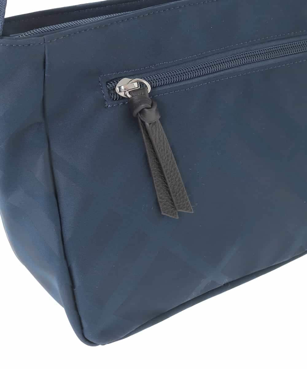 BPCAE40130 MK MICHEL KLEIN BAG(MK ミッシェルクラン バッグ) チェック柄コンパクトショルダーバッグ ネイビー