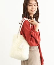 BPCAS01130 MK MICHEL KLEIN BAG(MK ミッシェルクラン バッグ) タッセル付きニットバッグ アイボリー