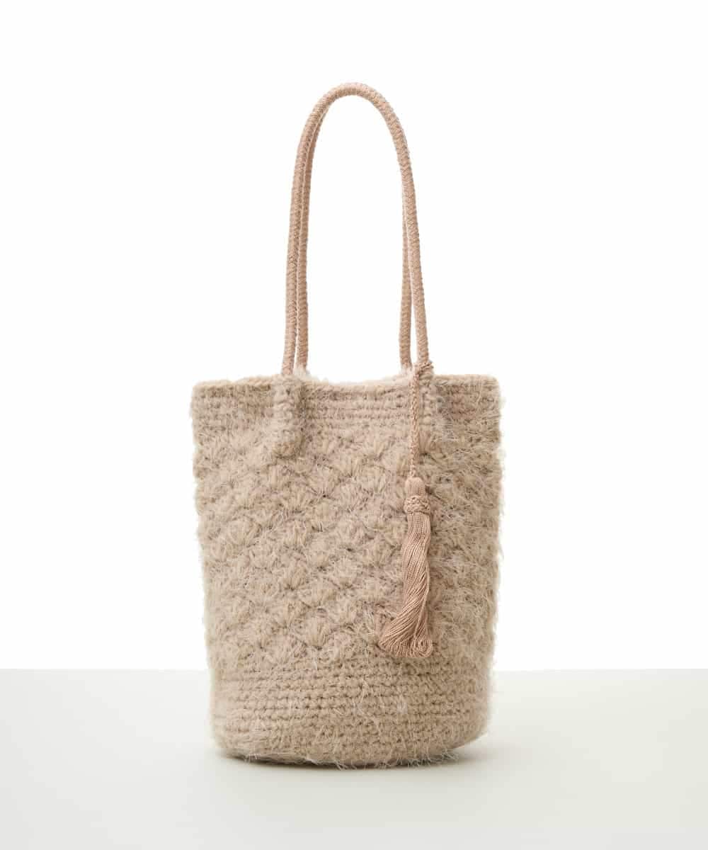 BPCAS01130 MK MICHEL KLEIN BAG(MK ミッシェルクラン バッグ) タッセル付きニットバッグ ベージュ
