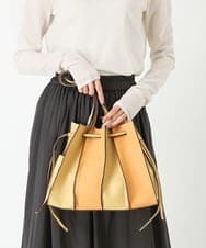 BPCAS03140 MK MICHEL KLEIN BAG(MK ミッシェルクラン バッグ) [2WAY]フェイクレザー切り替えデザインバッグ イエロー