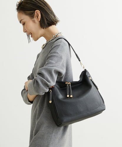 BPCAS11130 MK MICHEL KLEIN BAG 【2WAY】フェイクレザーアクセントハンドルバッグ