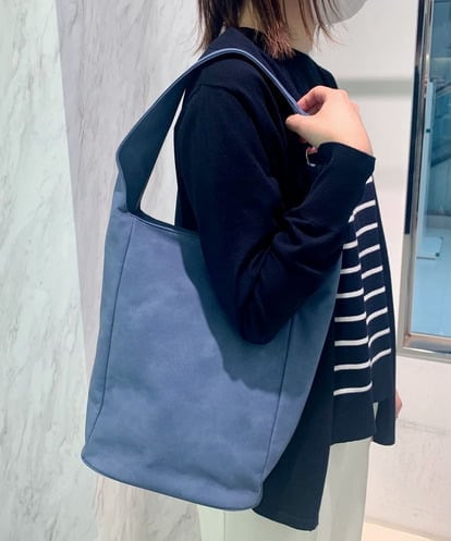 BPCAV25140 MK MICHEL KLEIN BAG [A4収納可能]合成皮革ワンショルダーバッグ