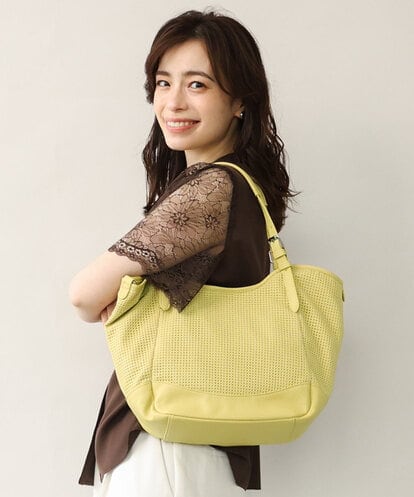 BPCJD61170 MK MICHEL KLEIN BAG [2WAY/500g以下の軽量]ベルトデザインパンチングトート