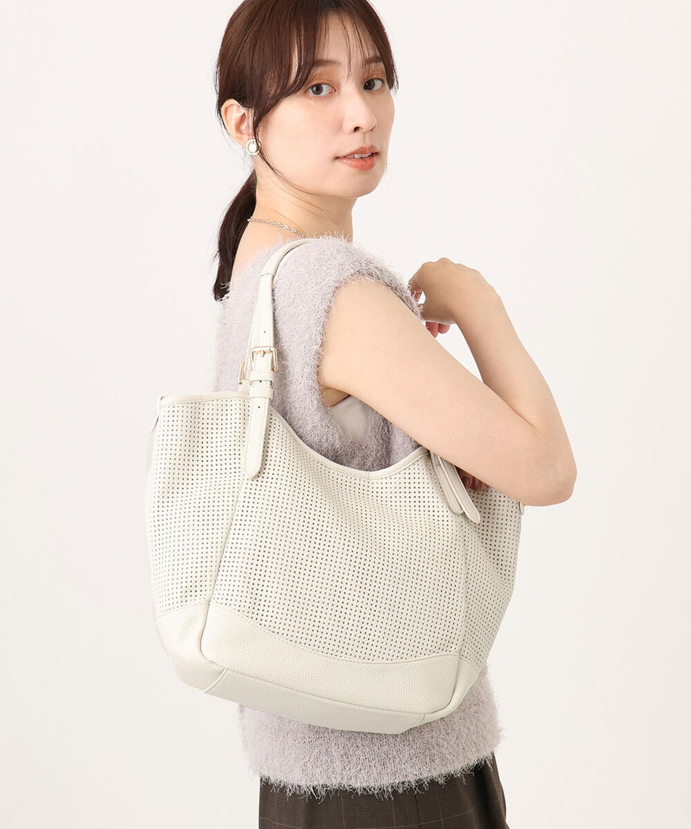 BPCJD61170 MK MICHEL KLEIN BAG(MK ミッシェルクラン バッグ) [2WAY/500g以下の軽量]ベルトデザインパンチングトート アイボリー