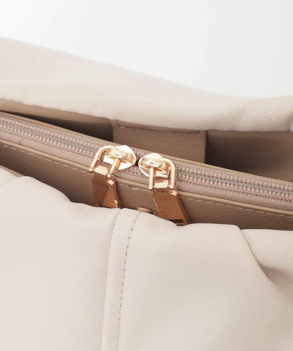 BPCJD73150 MK MICHEL KLEIN BAG(MK ミッシェルクラン バッグ) タッセル付きタックデザイントートバッグ ベージュ