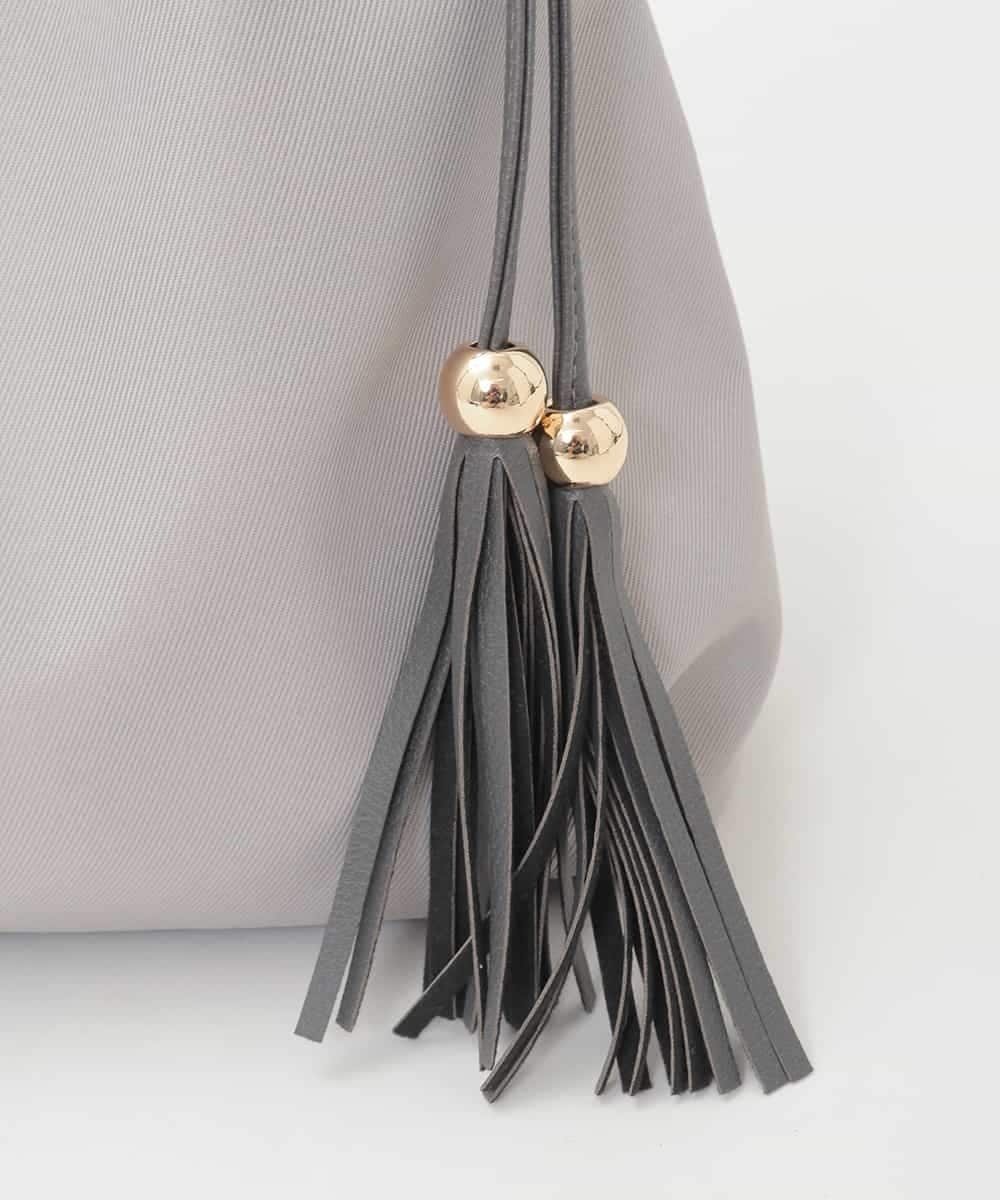 BPCJD73150 MK MICHEL KLEIN BAG(MK ミッシェルクラン バッグ) タッセル付きタックデザイントートバッグ ベージュ