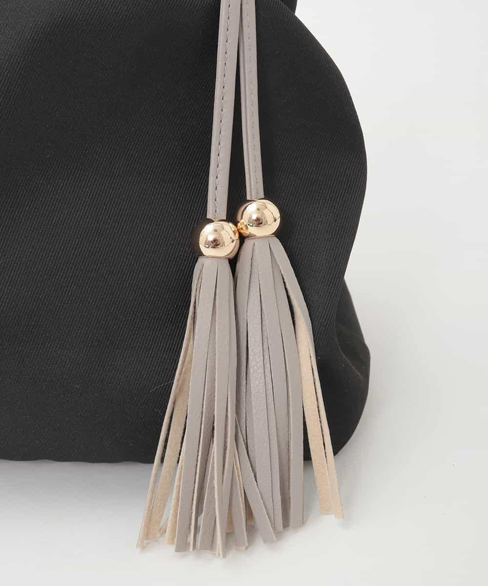 BPCJD73150 MK MICHEL KLEIN BAG(MK ミッシェルクラン バッグ) タッセル付きタックデザイントートバッグ ベージュ