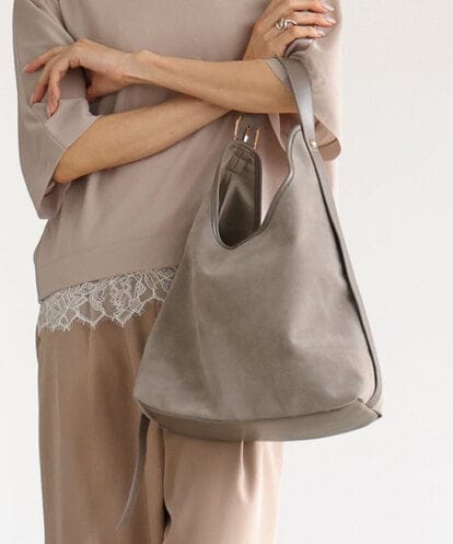 BPCLD93160 MK MICHEL KLEIN BAG [軽量/ハンドル調整可能]スエード調ワンハンドルホーボーバッグ