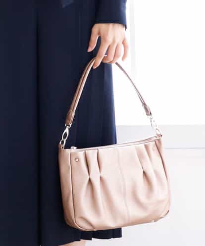 MK MICHEL KLEIN BAG(エムケー ミッシェルクラン バッグ) 【2WAY/軽量】タックショルダーバッグ ブロンズ フリーサイズ