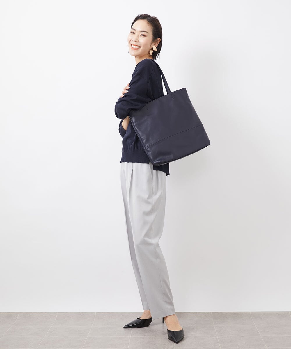 BPKAA21260 MK MICHEL KLEIN BAG(MK ミッシェルクラン バッグ) カウレザー切り替えデザイントートバッグ ネイビー