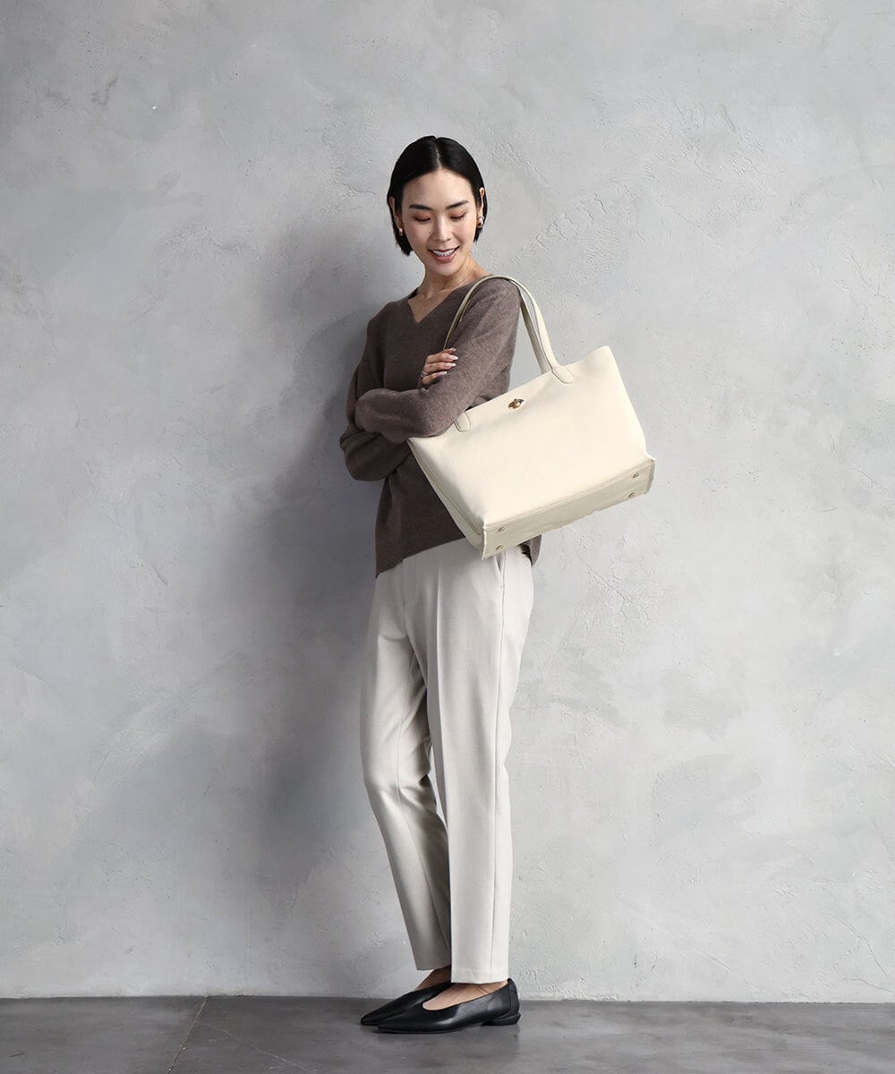 BPKAD41300 MK MICHEL KLEIN BAG(MK ミッシェルクラン バッグ) [A4収納可]牛革スクエアトートバッグ グレー