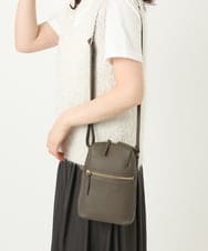 BPKAD80190 MK MICHEL KLEIN BAG(MK ミッシェルクラン バッグ) 牛革ラウンドジップショルダーバッグ ブラウン