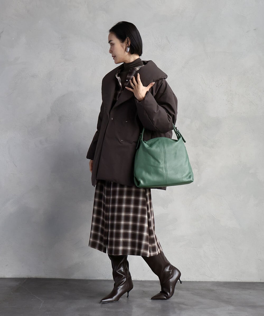 BPKAD83250 MK MICHEL KLEIN BAG(MK ミッシェルクラン バッグ) 台形カウレザートートバッグ グリーン