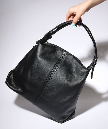 BPKAD83250 MK MICHEL KLEIN BAG 台形カウレザートートバッグ