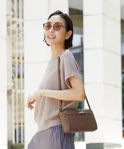 BPKAG88200 MK MICHEL KLEIN BAG [軽量]カウレザースクエアミニショルダー