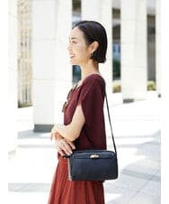 BPKAG88200 MK MICHEL KLEIN BAG(MK ミッシェルクラン バッグ) [軽量]カウレザースクエアミニショルダー ブラック