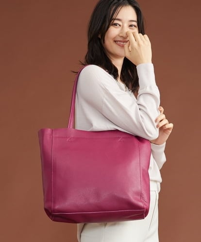 BPKAS21190 MK MICHEL KLEIN BAG 【Ａ４収納可】カウレザービッグトートバッグ