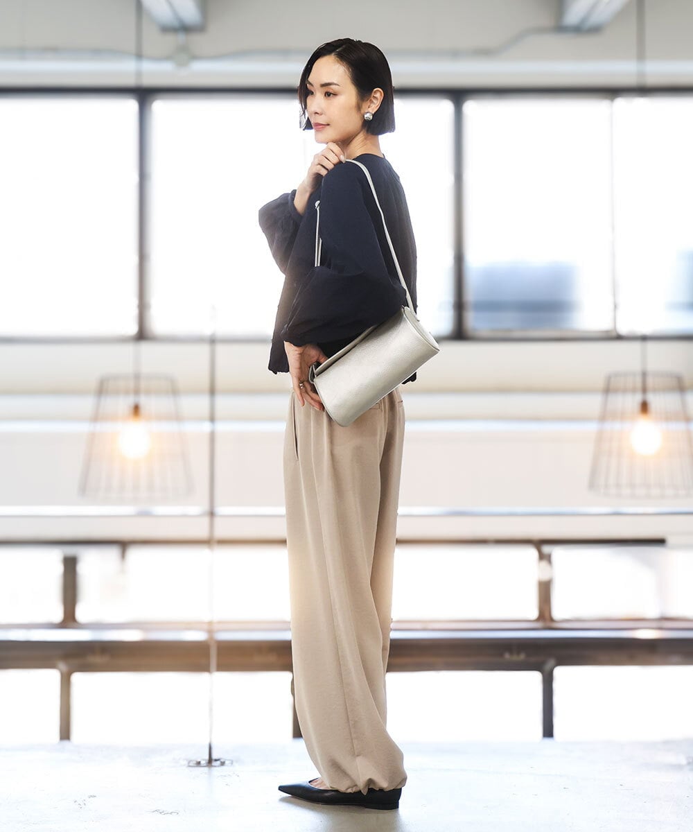 BPKGD30200 MK MICHEL KLEIN BAG(MK ミッシェルクラン バッグ) [300g以下の軽量]カウレザーシリンダーバッグ アイボリー