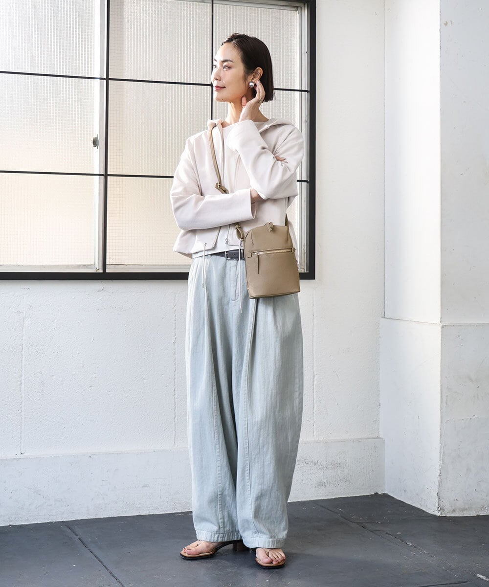 BPKGD80190 MK MICHEL KLEIN BAG(MK ミッシェルクラン バッグ) [300g以下の軽量]牛革ラウンドジップショルダーバッグ ライトブルー