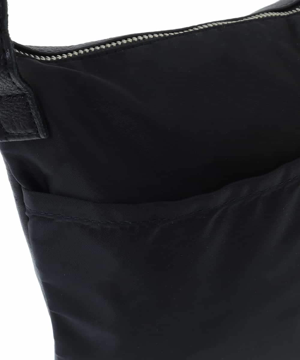 BPKGP41230 MK MICHEL KLEIN BAG(MK ミッシェルクラン バッグ) カウレザー切り替えショルダーバッグ ブラック