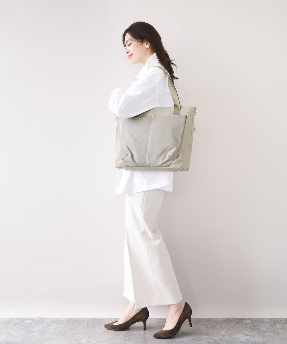 BPRAD12160 MK MICHEL KLEIN BAG(MK ミッシェルクラン バッグ) [撥水/2WAY]多機能ポケットビッグスクエアバッグ ネイビー