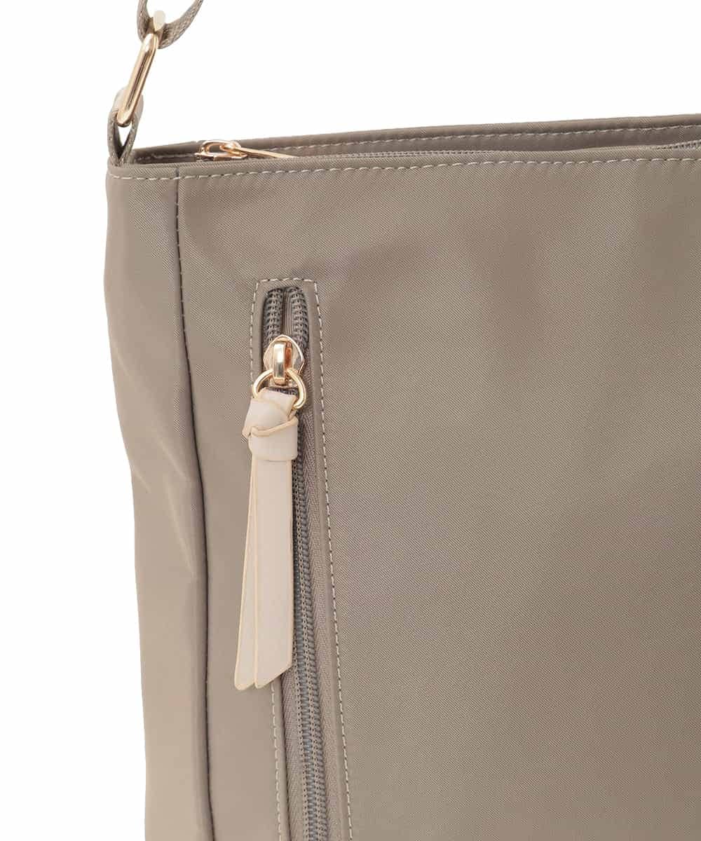 BPRAD23140 MK MICHEL KLEIN BAG(MK ミッシェルクラン バッグ) [撥水]ナイロンスクエアショルダーバッグ マスタード