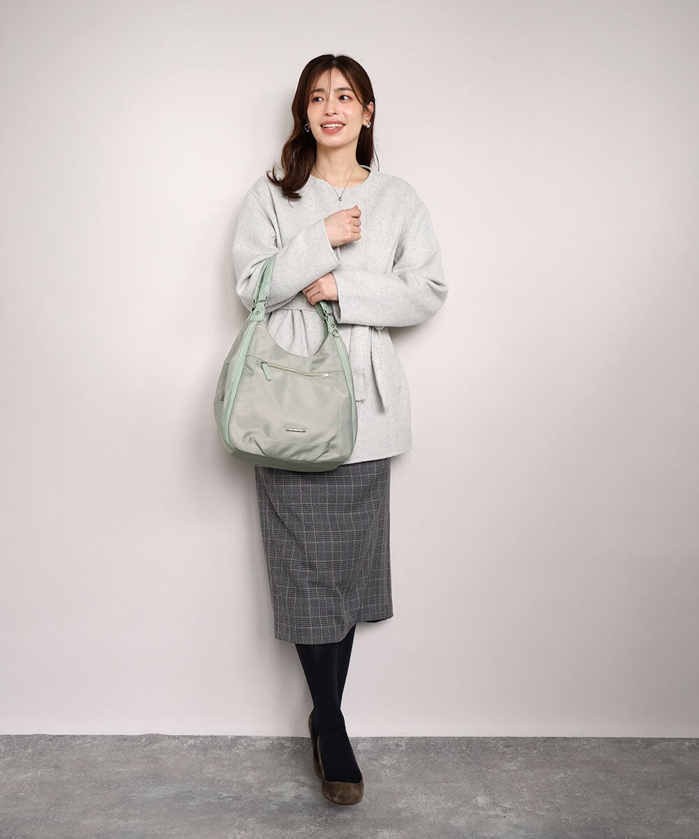 BPRAG11150 MK MICHEL KLEIN BAG(MK ミッシェルクラン バッグ) [2WAY]異素材ジョイントラウンドナイロントート グレージュ×ライトグリーン