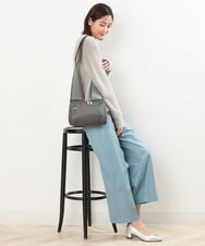 BPRAS01140 MK MICHEL KLEIN BAG(MK ミッシェルクラン バッグ) 【人間工学デザイン】コンパクトショルダーバッグ グレー