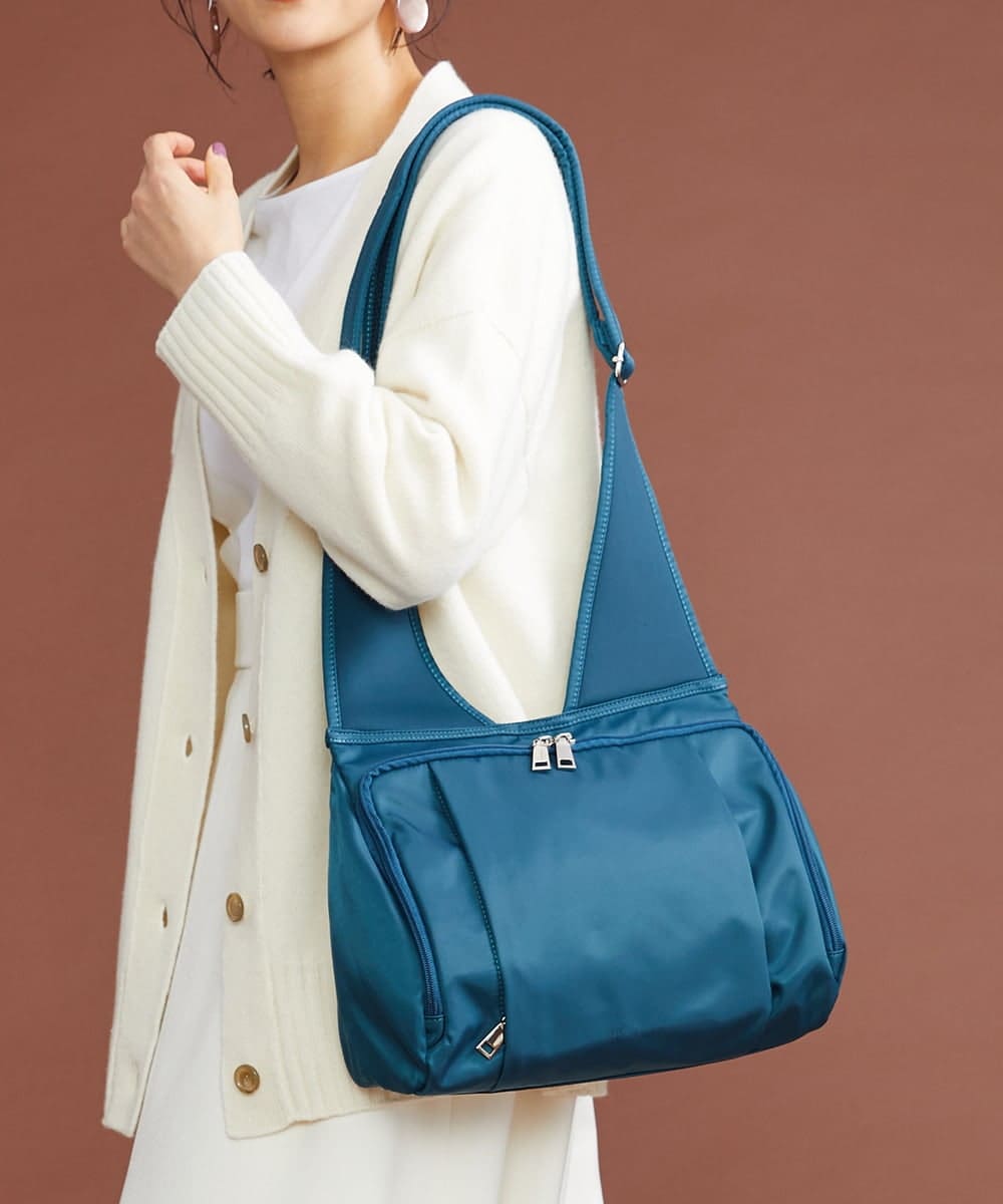 BPRAS02150 MK MICHEL KLEIN BAG(MK ミッシェルクラン バッグ) [人間工学デザイン]スポーティーショルダーバッグ グリーン
