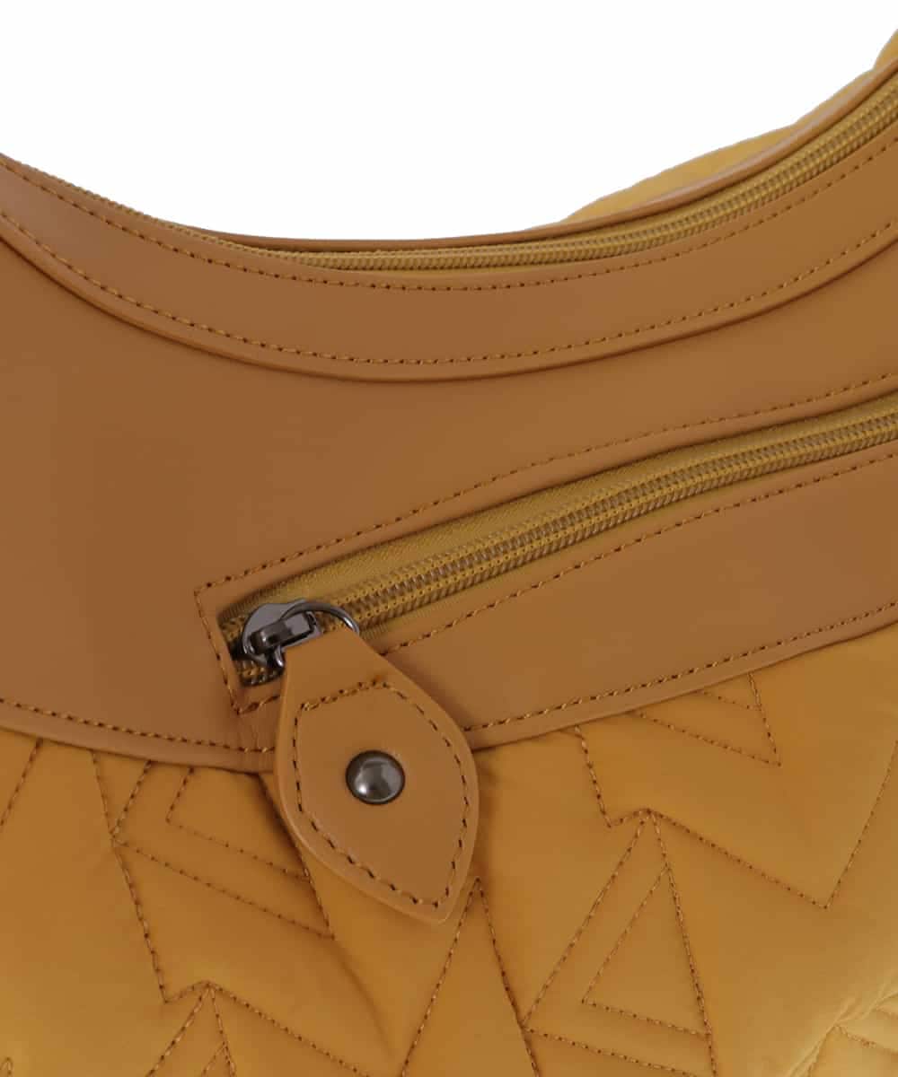 BPRAV02150 MK MICHEL KLEIN BAG(MK ミッシェルクラン バッグ) MKキルティングショルダーバッグ マスタード