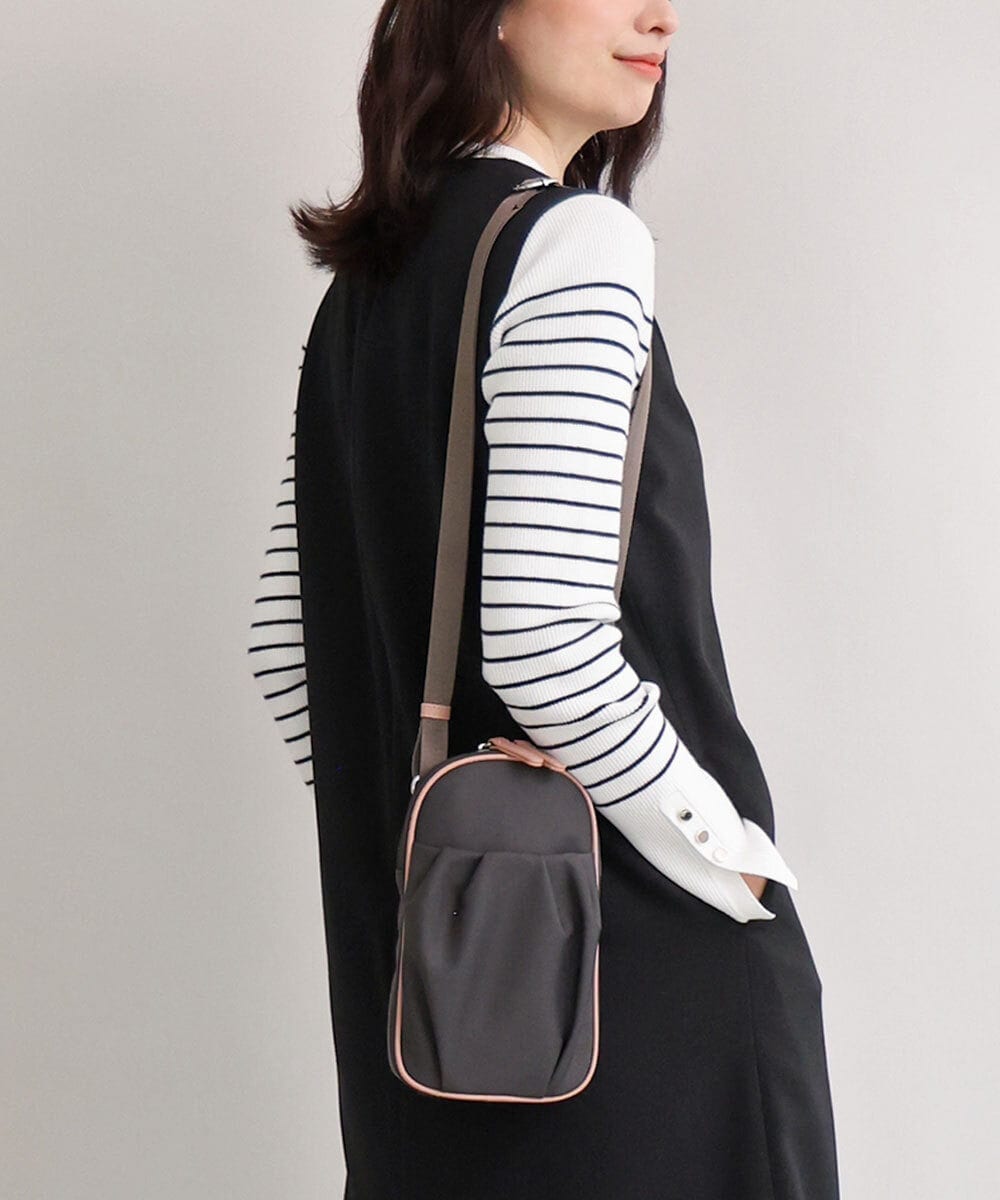 BPRJD81130 MK MICHEL KLEIN BAG [撥水/超軽量]パイピングレザーデザインショルダーバッグ