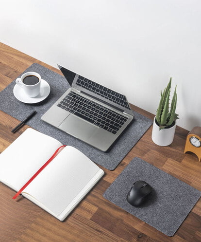 CCYJS52022 LIFE STYLE SELECTION Felt Desk Pad