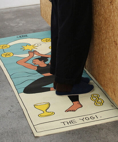 CCYJU11044 LIFE STYLE SELECTION Yoga Mat “Tarot card the yogi!”