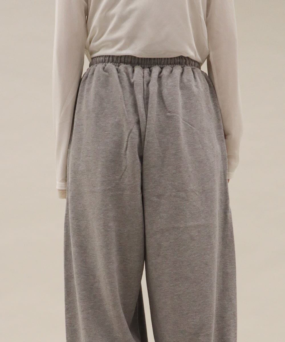CTLKD01061 TONEA(トネア) バレルレッグ スウェットパンツ グレー