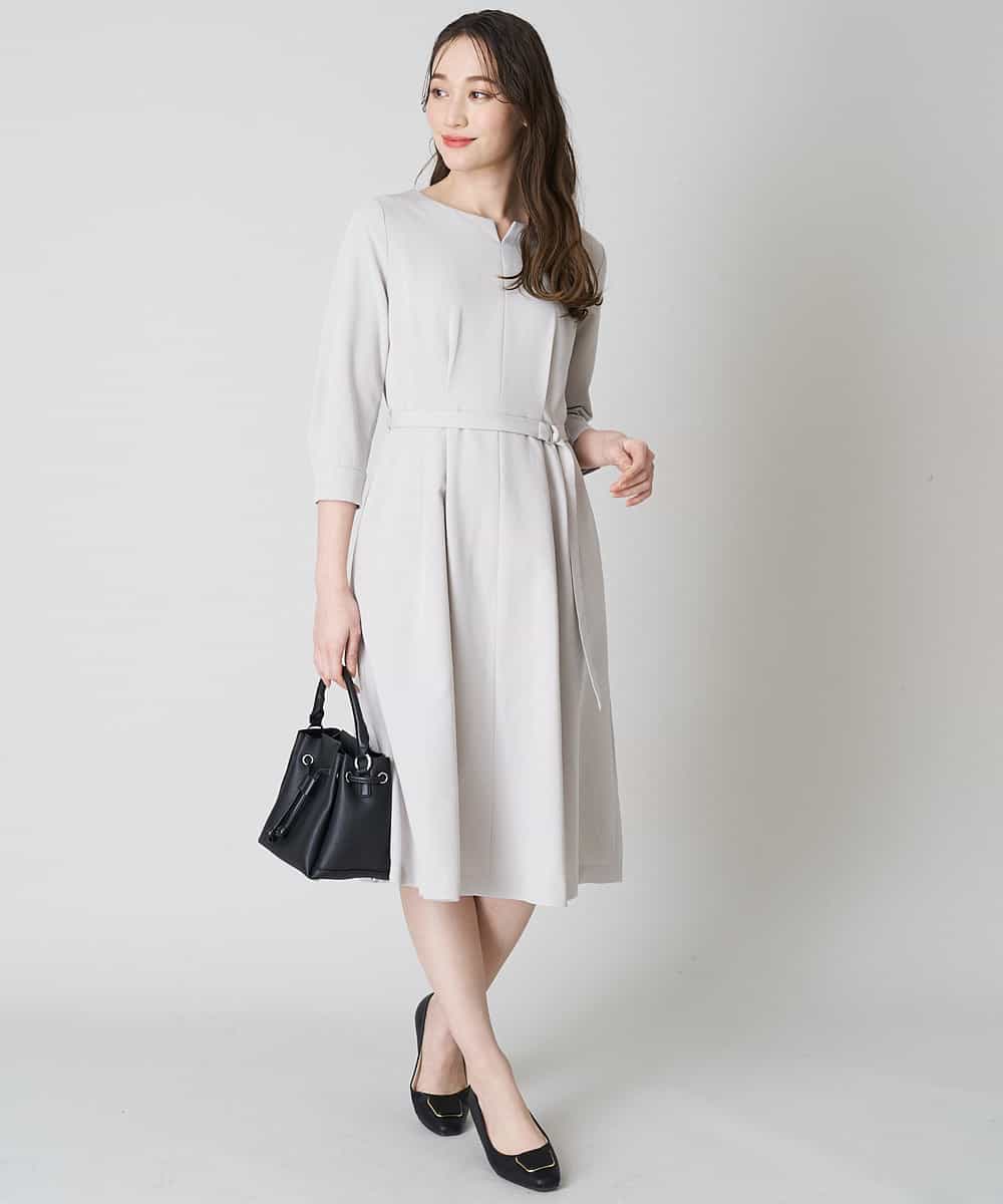洗える キーネックウエストタックワンピース ワンピース Ofuon オフオン イトキンオンラインストア