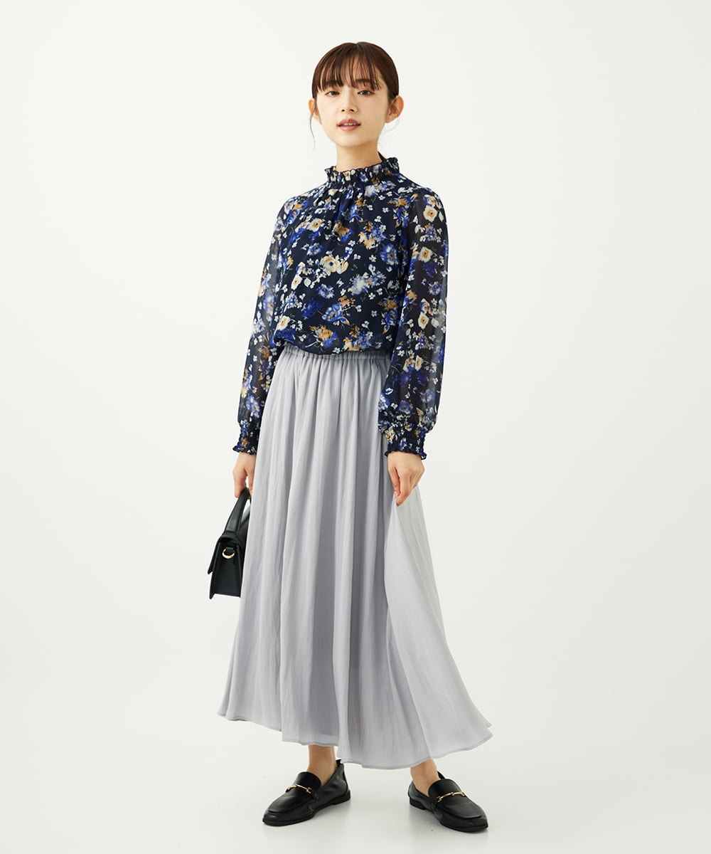 F1BAD01140 MK MICHEL KLEIN(小さいサイズ)(メゾン ドゥ サンク) 【小さいサイズ】クラシックフラワープリント シフォンブラウス/洗濯機で洗える ネイビー